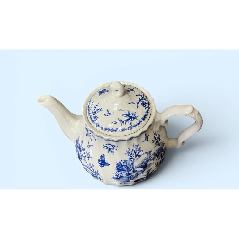 Churchill Toile China Teapot Tea Pot Countryside Butterfly Bird Vintage England